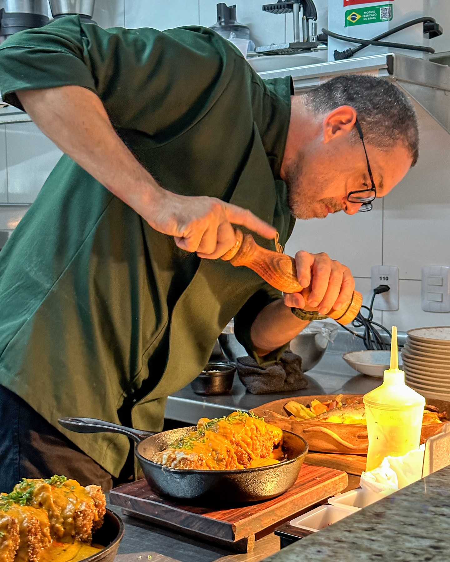 Em Bonito, Bacuri cozinha completa um ano promovendo experiências, histórias e sabores